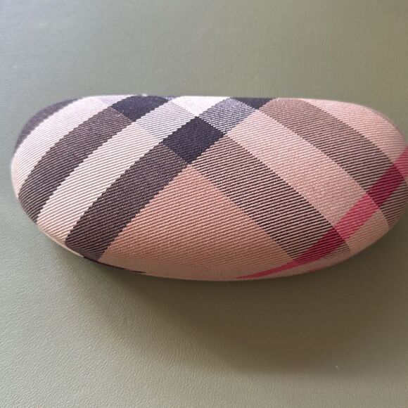 SET OF TWO BURBERRY SUNGLASSES CASES - Picture 2 of 6